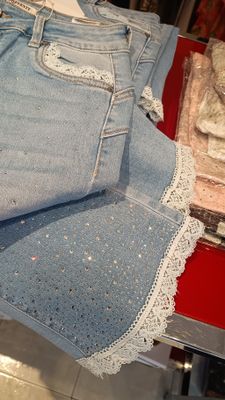 Jean flare strass bleu clair
