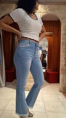 Jean flare strass bleu clair