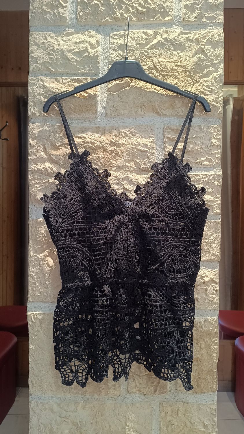Top dentelle bretelles noir Top dentelle bretelles noir