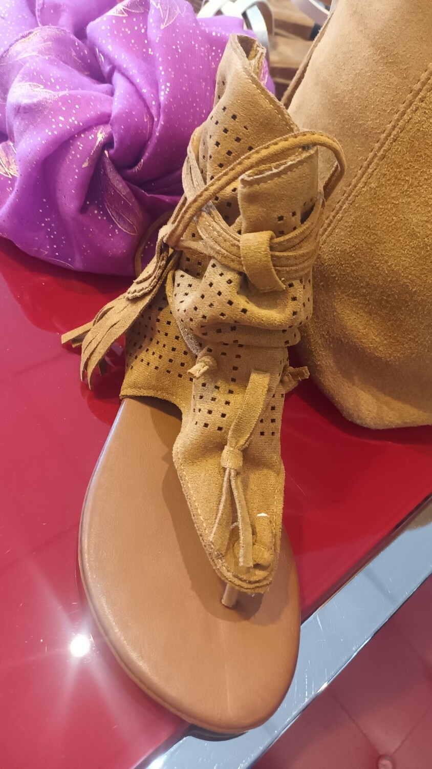 Sandales indiennes à franges Sandales indiennes à franges