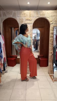 Pantalon satiné uni rouge Pantalon satiné uni rouge