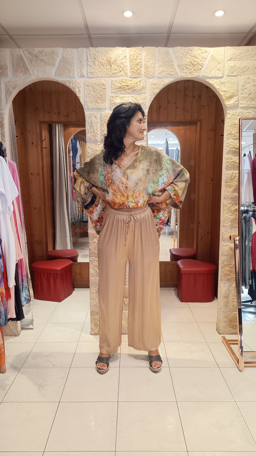 Pantalon satiné uni doré 