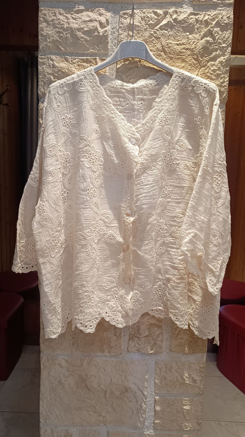 Chemisier broderie anglaise écru Chemisier broderie anglaise écru