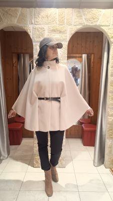Cape ceinturée écru