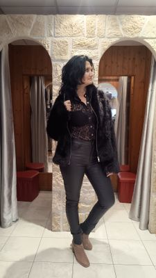 Veste fourrure synthétique noir 
