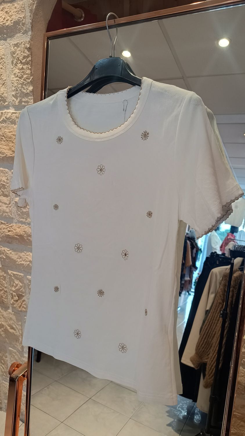 T-shirt Spring blanc T-shirt Spring blanc