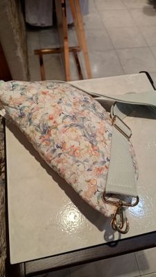 Sac banane matelassé vert d' eau