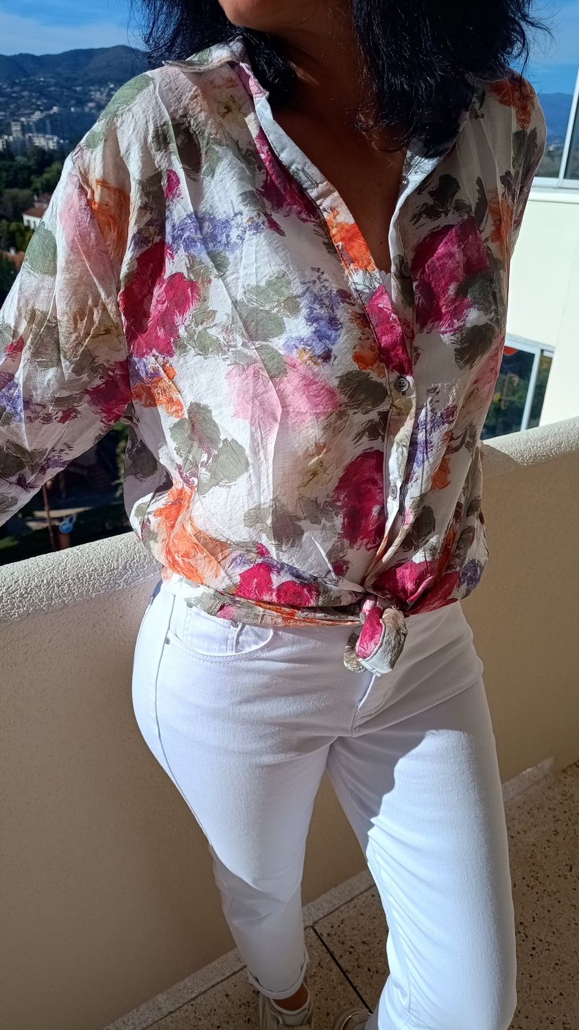 Chemise motifs fleurs multicolores 