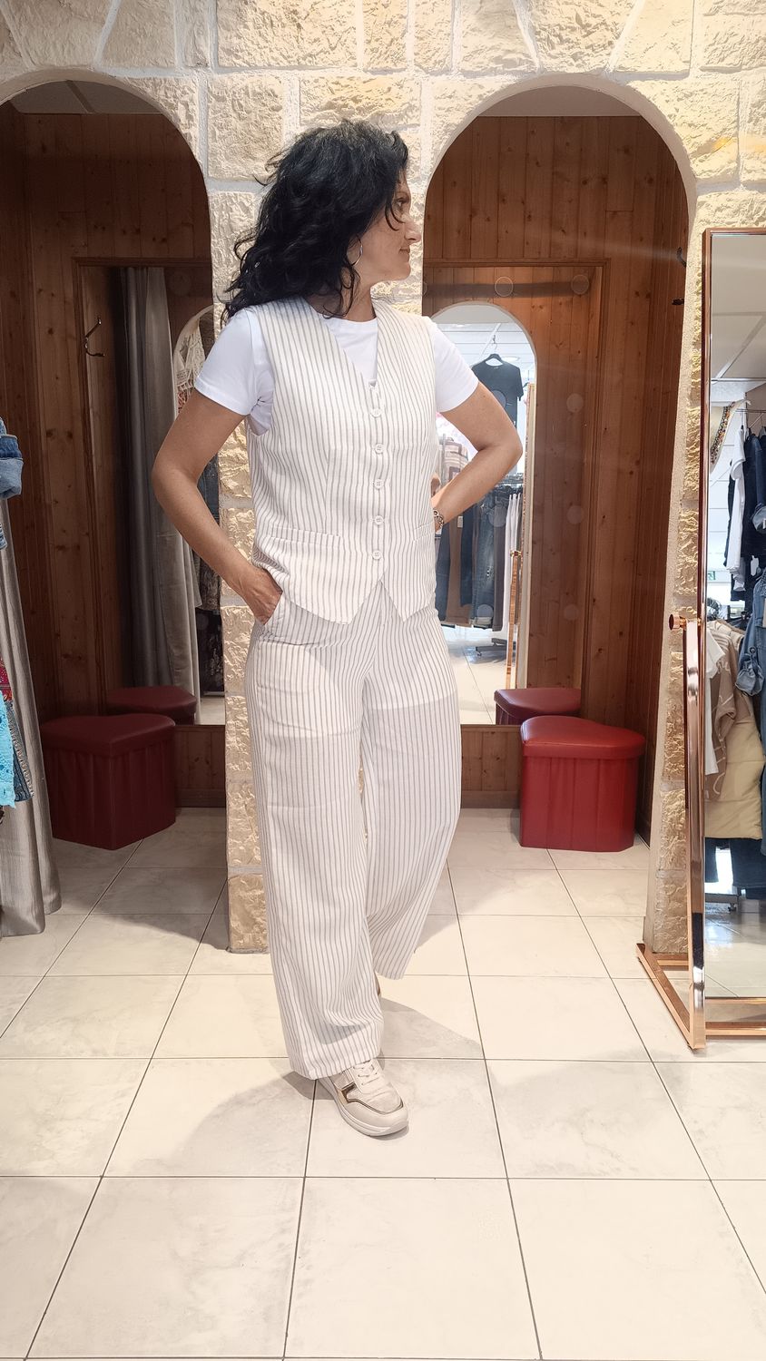 Ensemble tailleur rayures beige Ensemble tailleur rayures beige