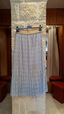 Jupe longue plissée Fleuri bleu ciel 
