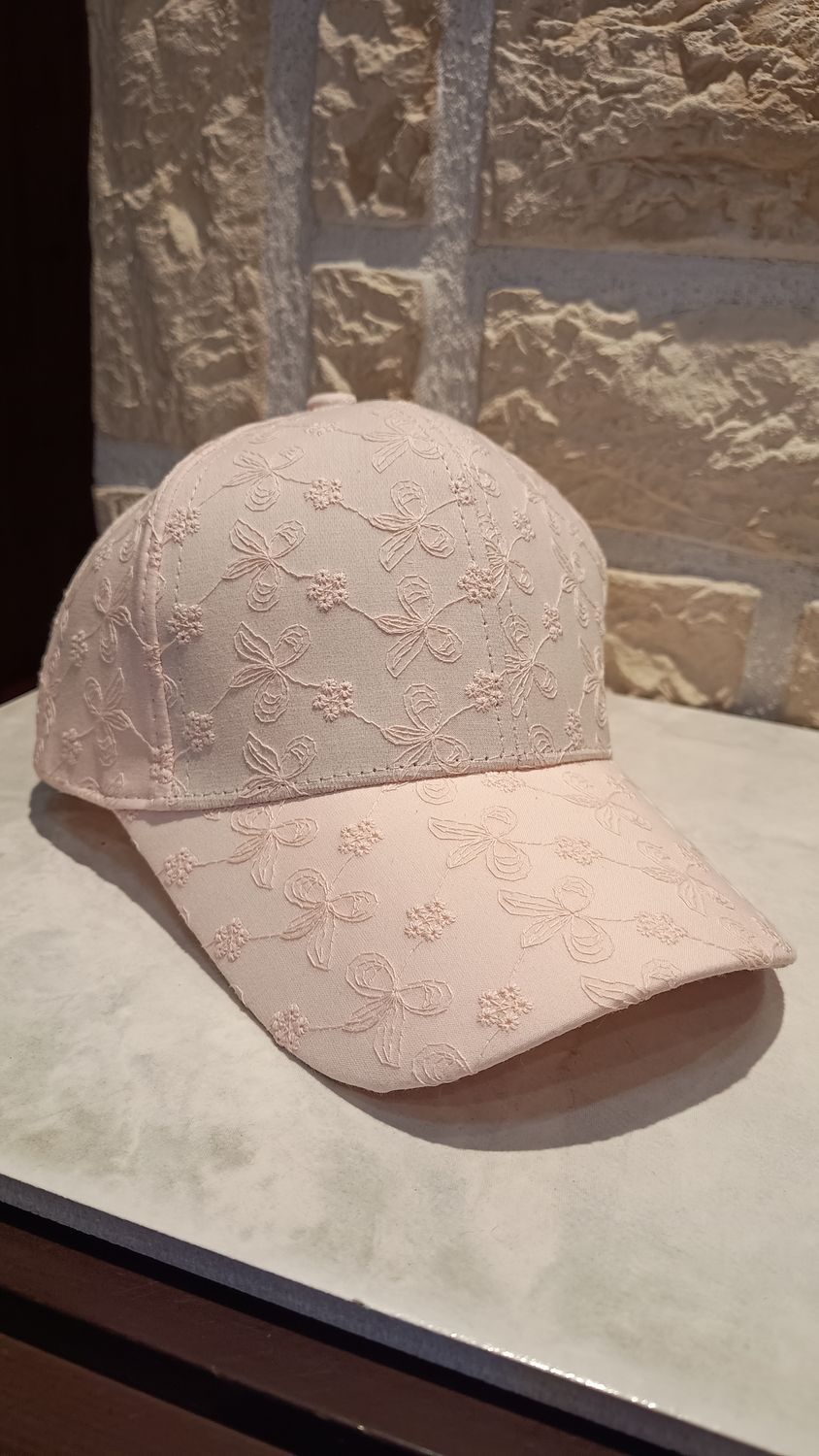 Casquette broderies rose 