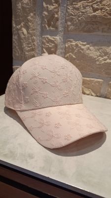 Casquette broderies rose 