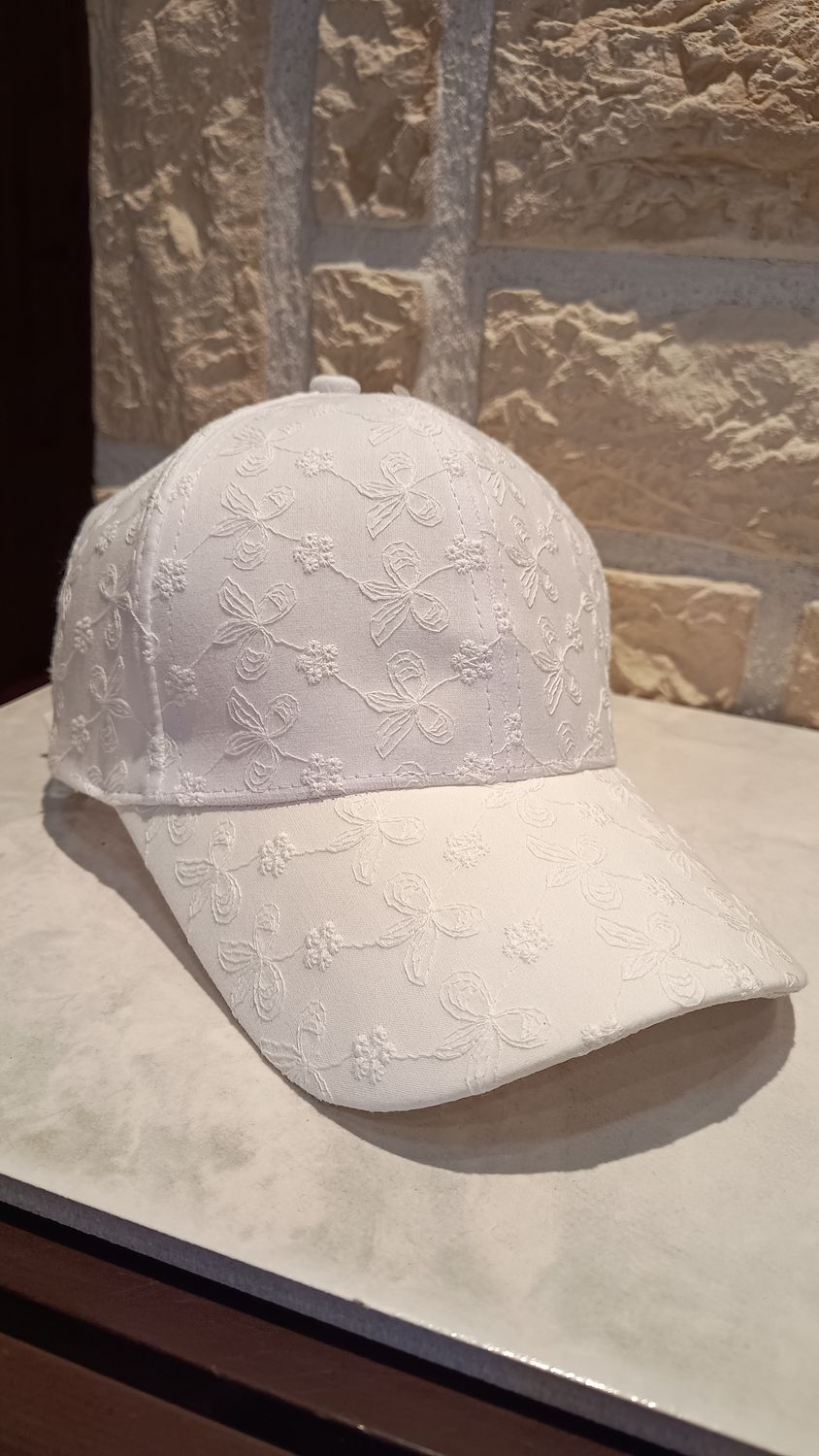 Casquette broderies blanc