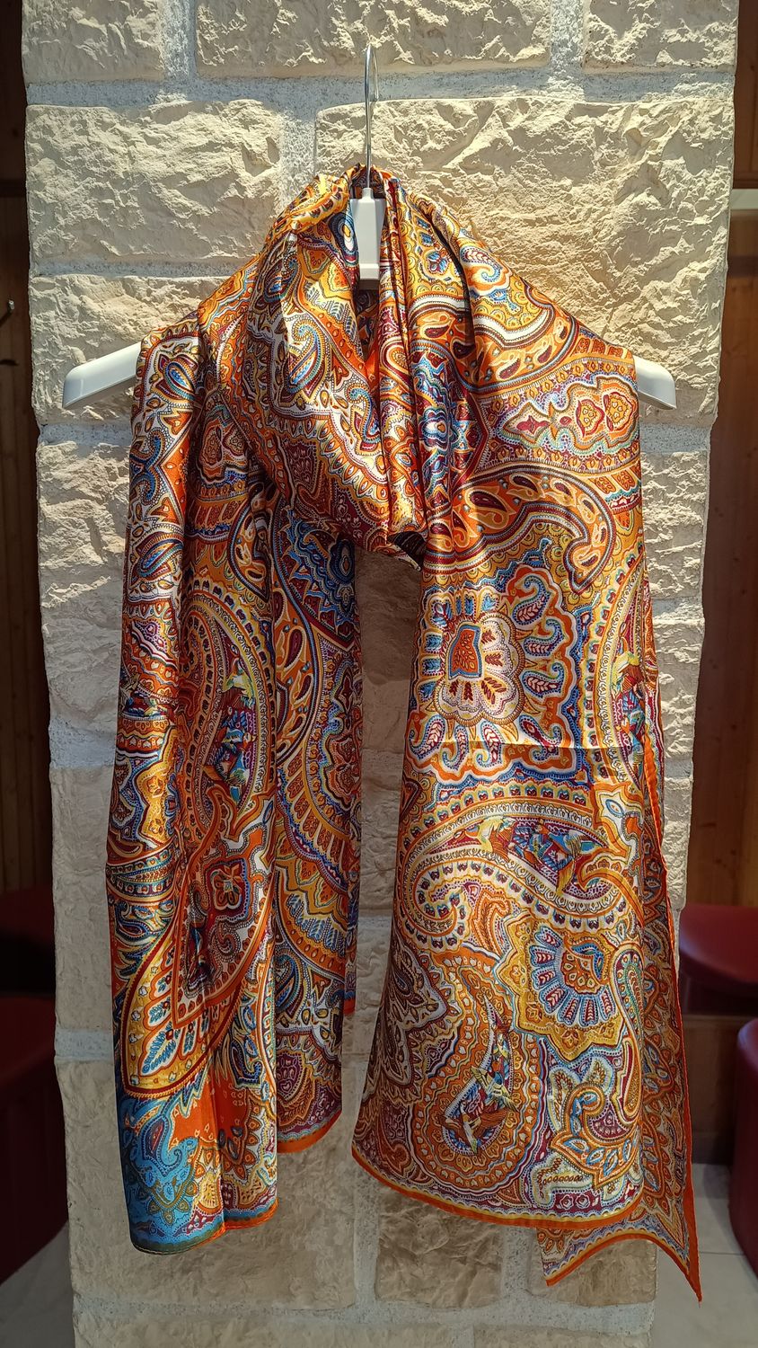 Foulard imprimé cachemire orange Foulard imprimé cachemire orange