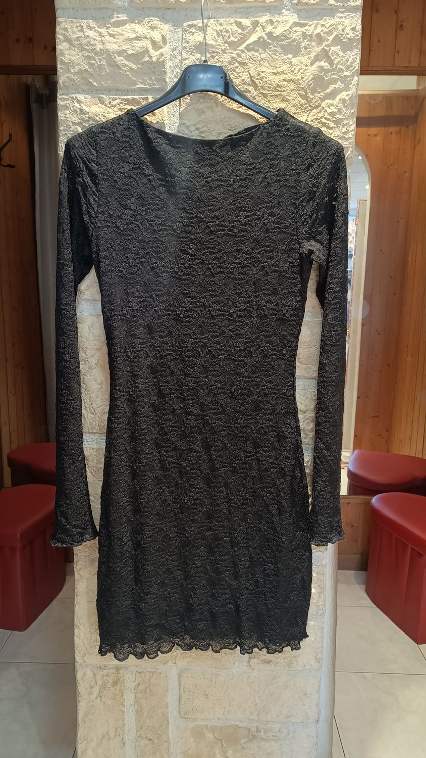 Robe courte dentelle noir 