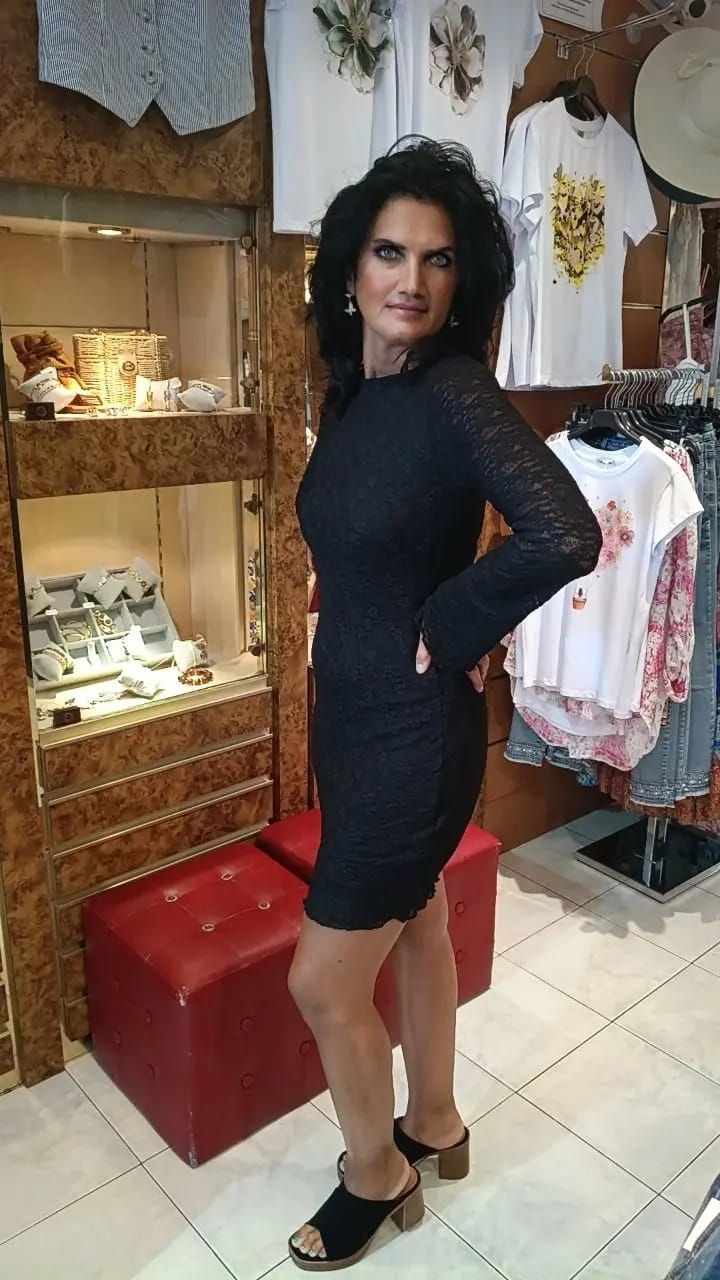 Robe courte dentelle noir