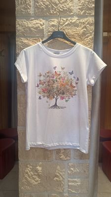 T-shirt Butterfly tree beige T-shirt Butterfly tree beige
