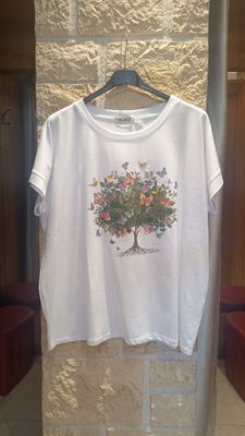 T-shirt Butterfly tree oversize kaki T-shirt Butterfly tree oversize kaki