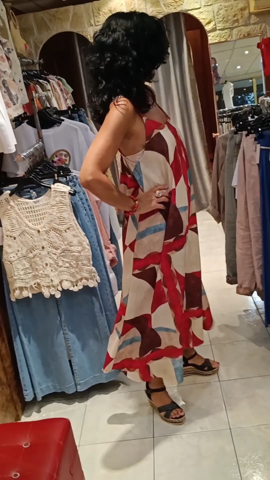 Robe longue satinée rouge