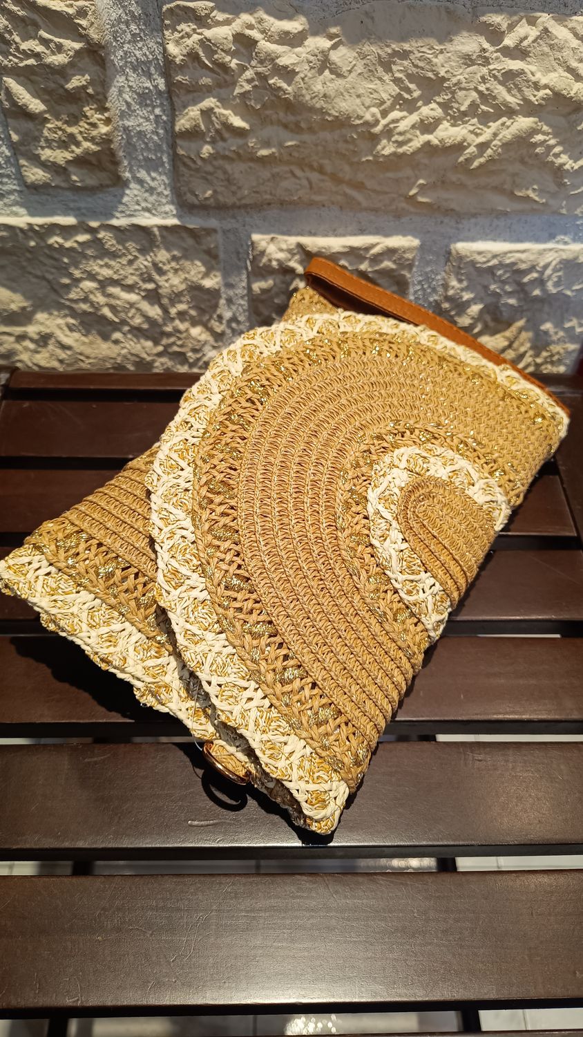 Pochette raphia crochet taupe Pochette raphia crochet taupe