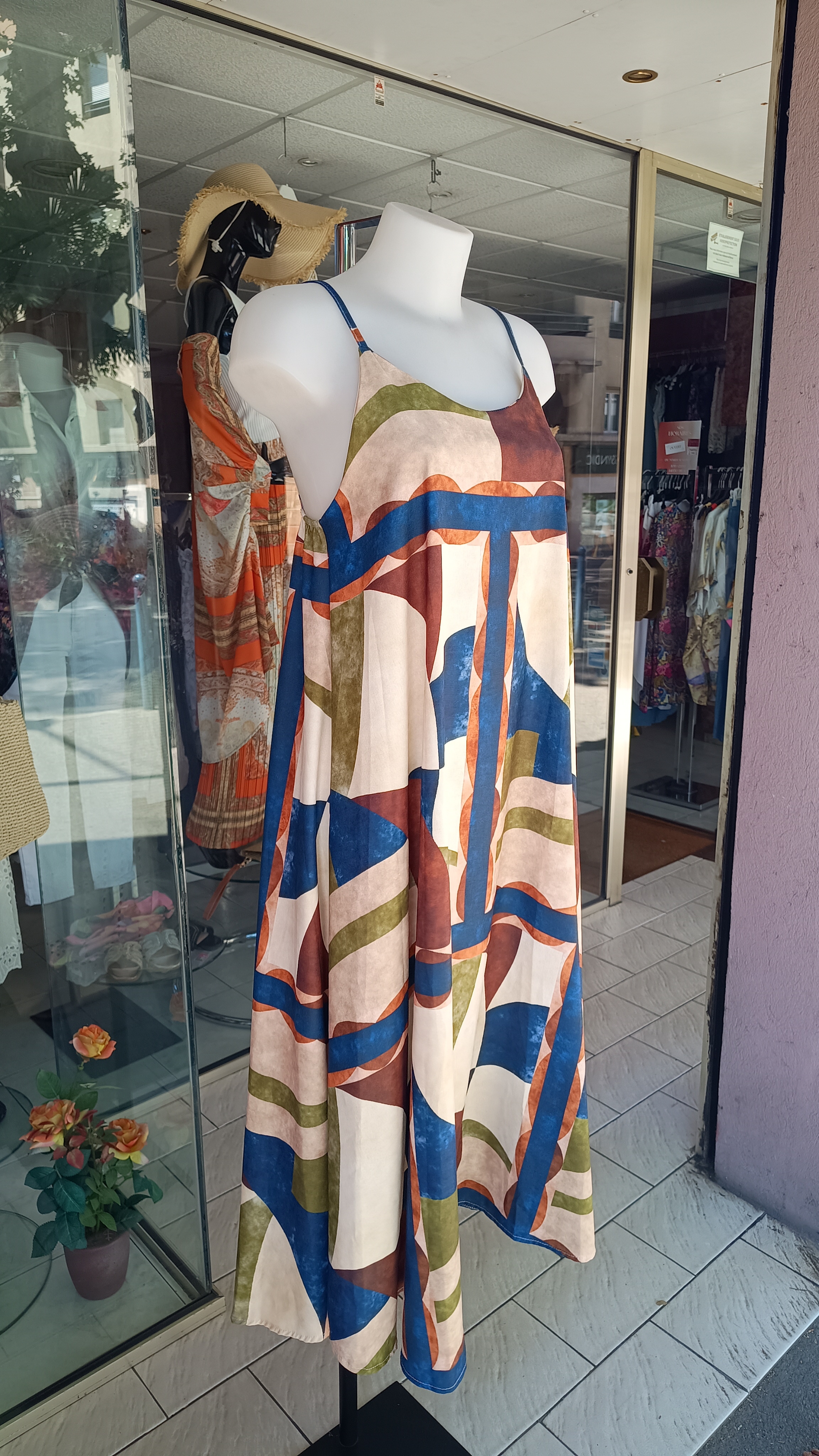 Robe longue satinée bleu