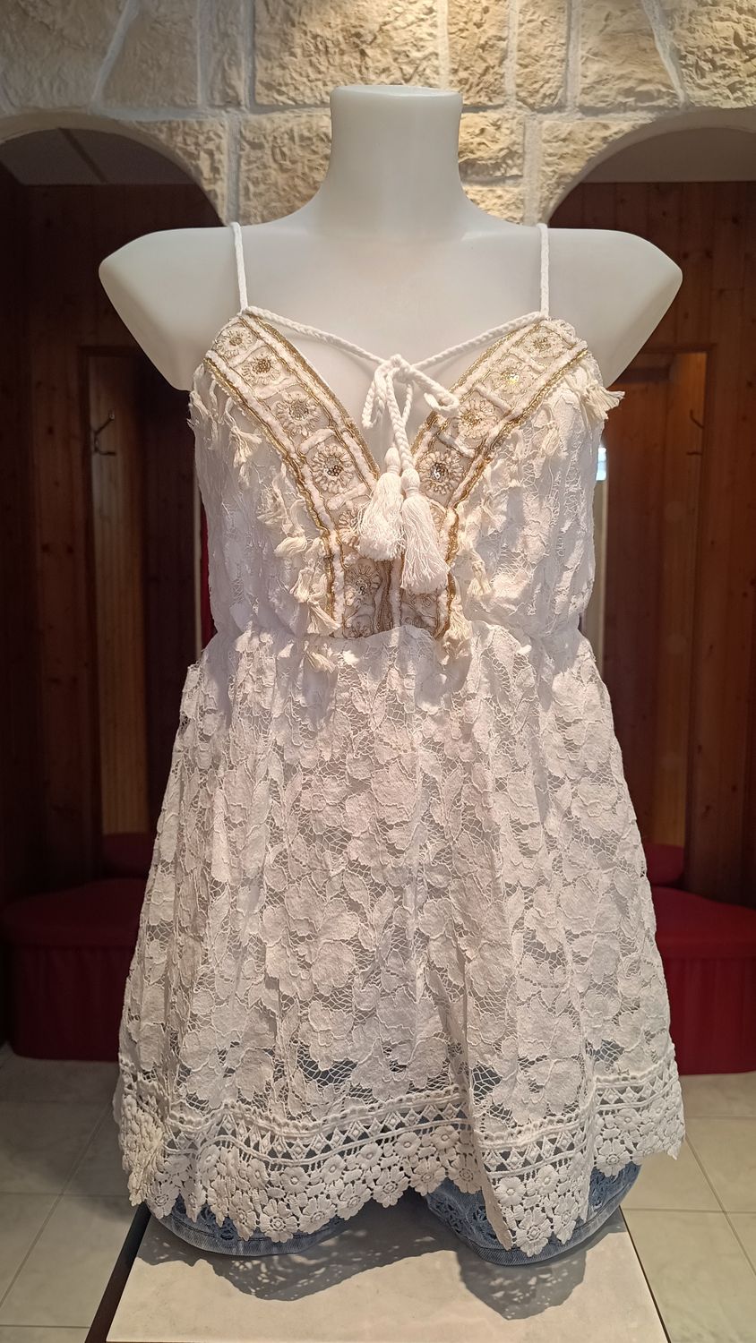 Top Ibiza dentelle blanc Top Ibiza dentelle blanc