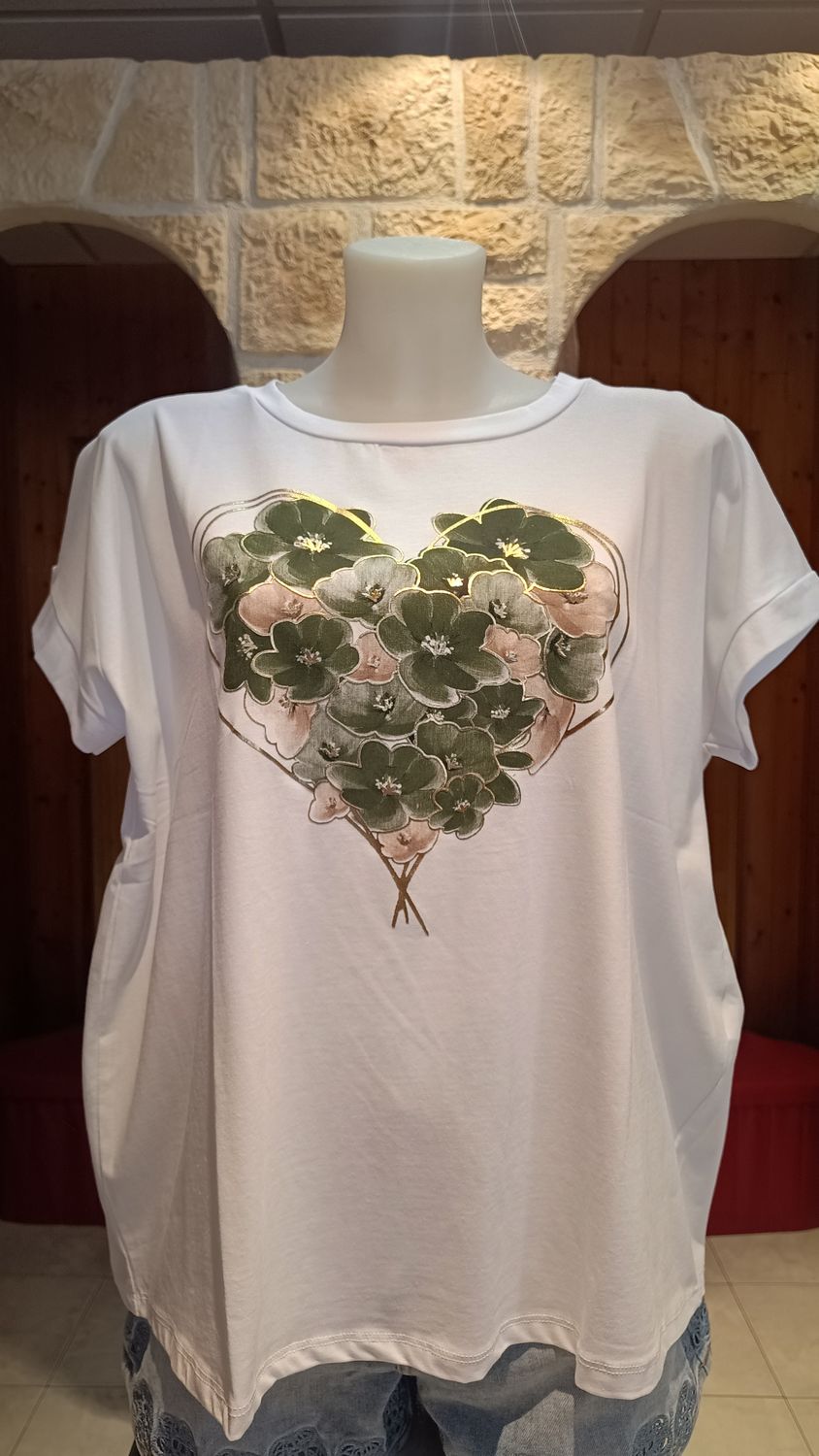 T-shirt Coeur fleuri kaki 