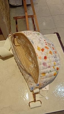 Sac banane matelassé crème