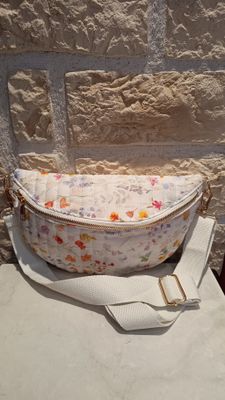 Sac banane matelassé crème 