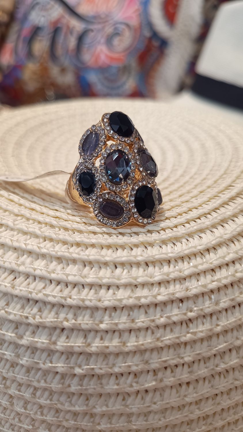 Bague multi pierres strass bleu Bague multi pierres strass bleu
