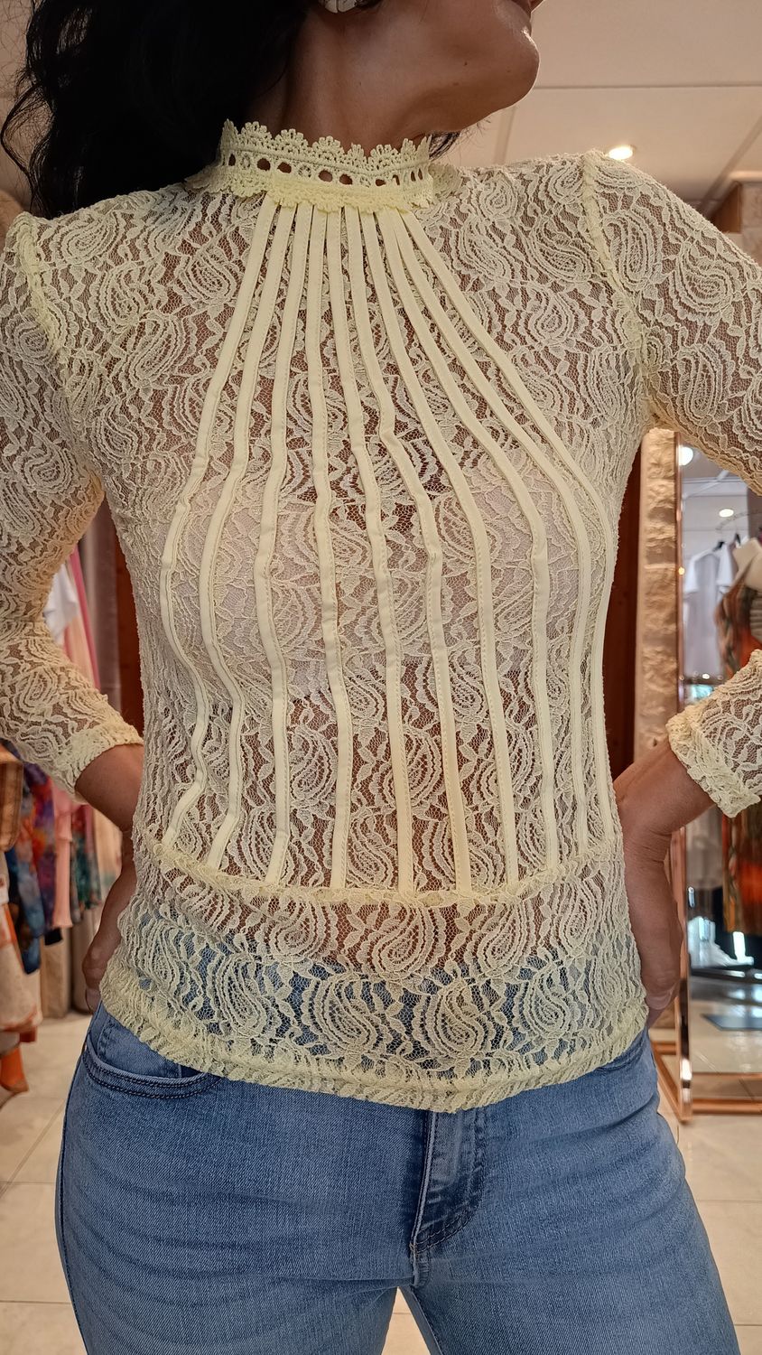 Blouse dentelle transparente jaune Blouse dentelle transparente jaune