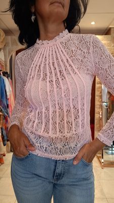 Blouse dentelle transparente rose