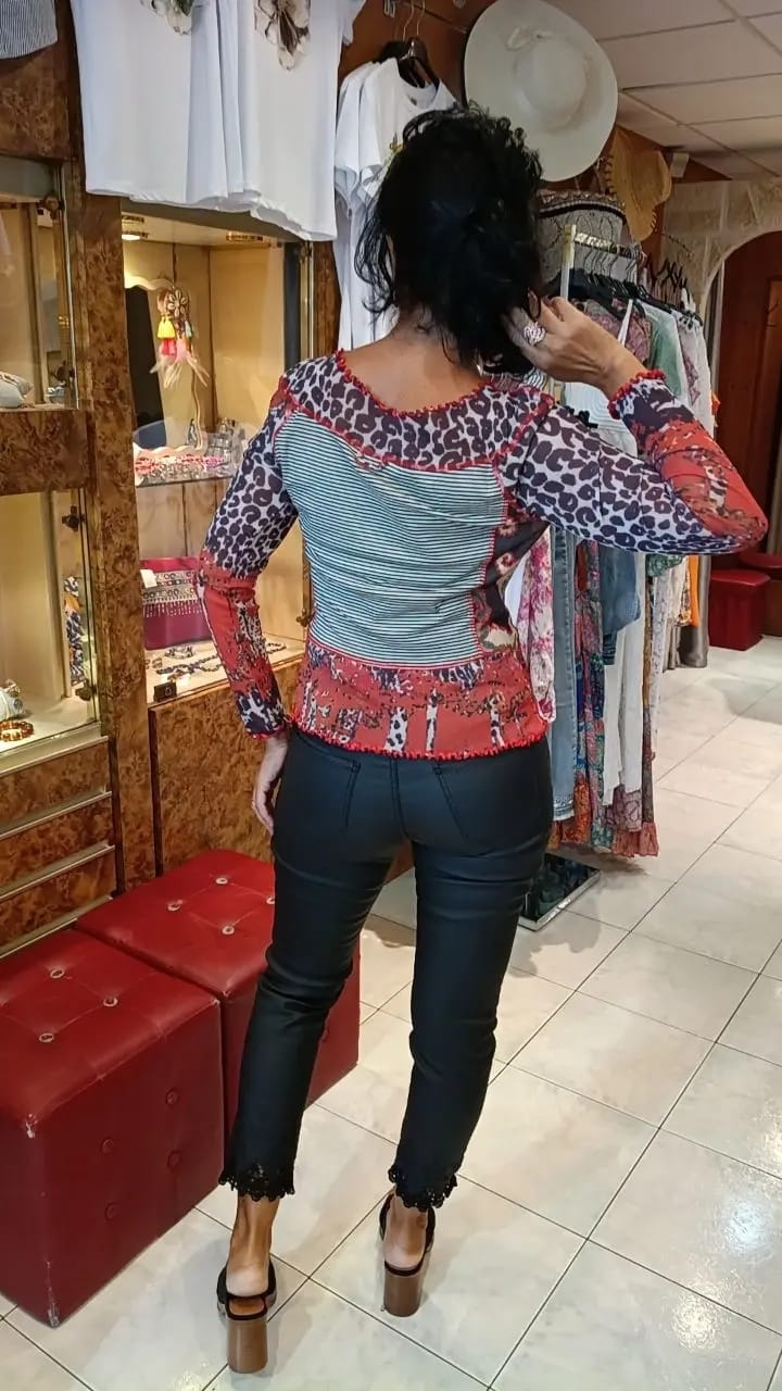Blouse boutonnée Léa rouge