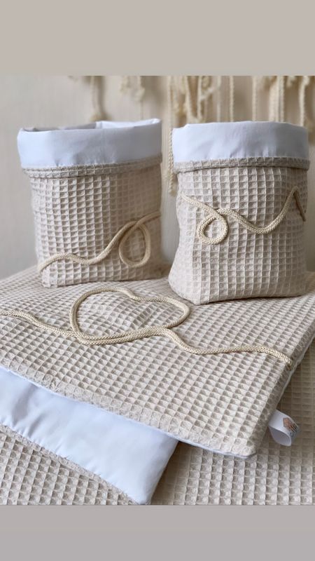 Babydecke mit Utensilo und Schwankissen im Set