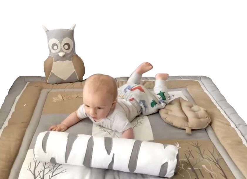 Krabbeldecke mit Spielkissen