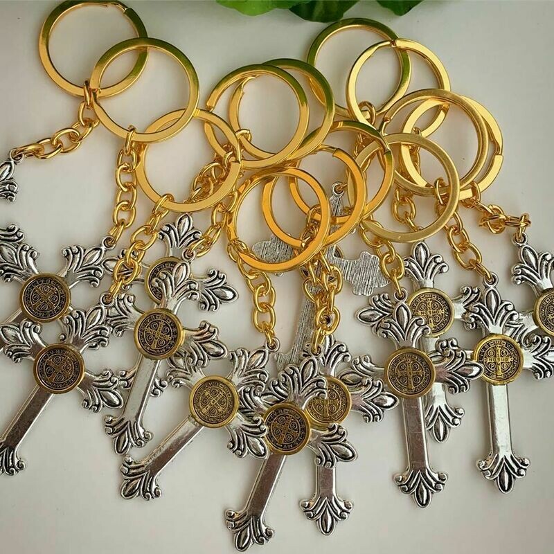 K ML  Cross Keychain