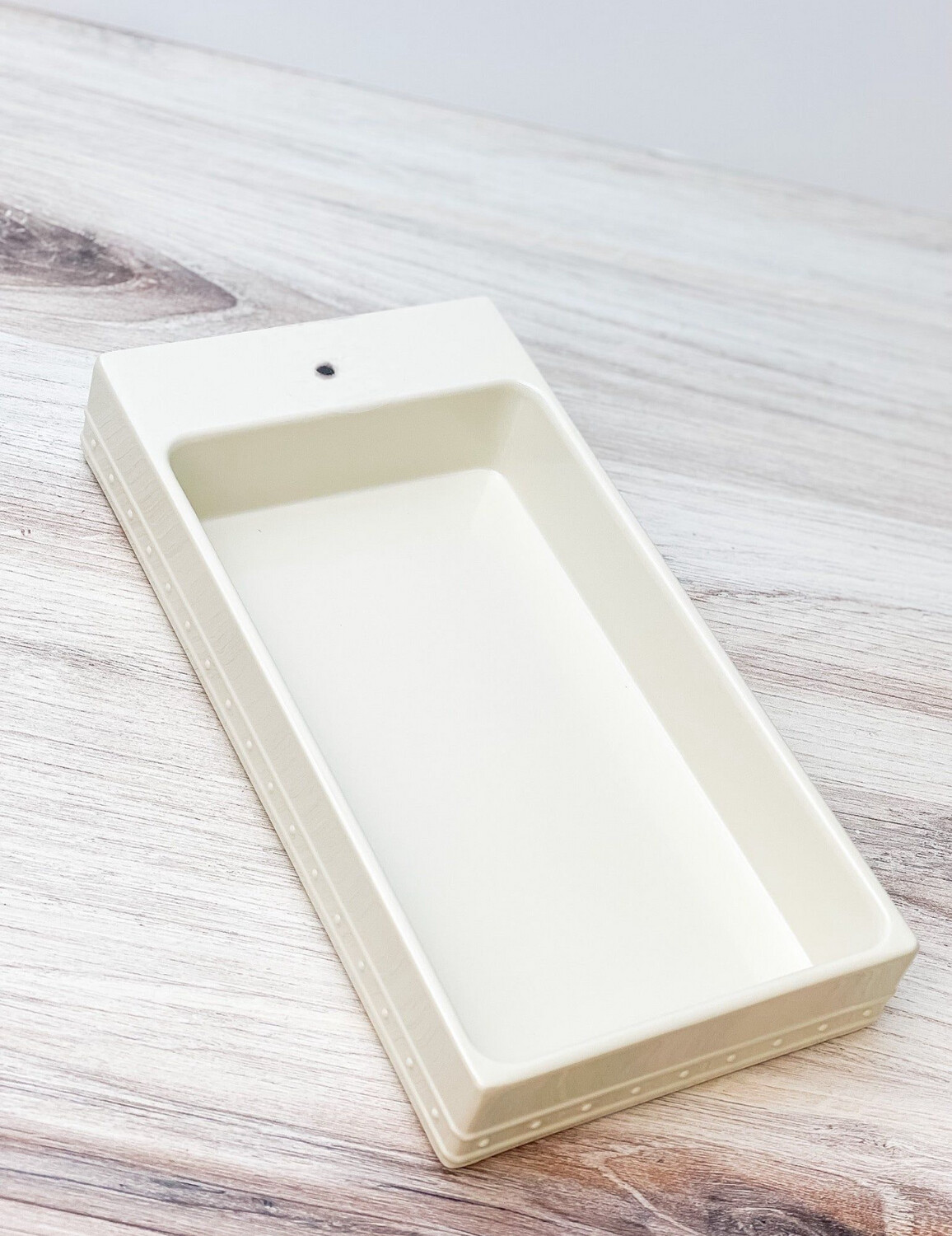 NF Guest Towel Holder