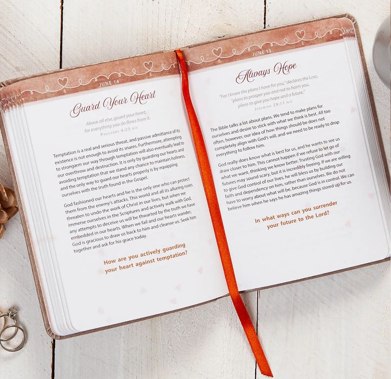 Mr &amp; Mrs (Devotional for Couples)