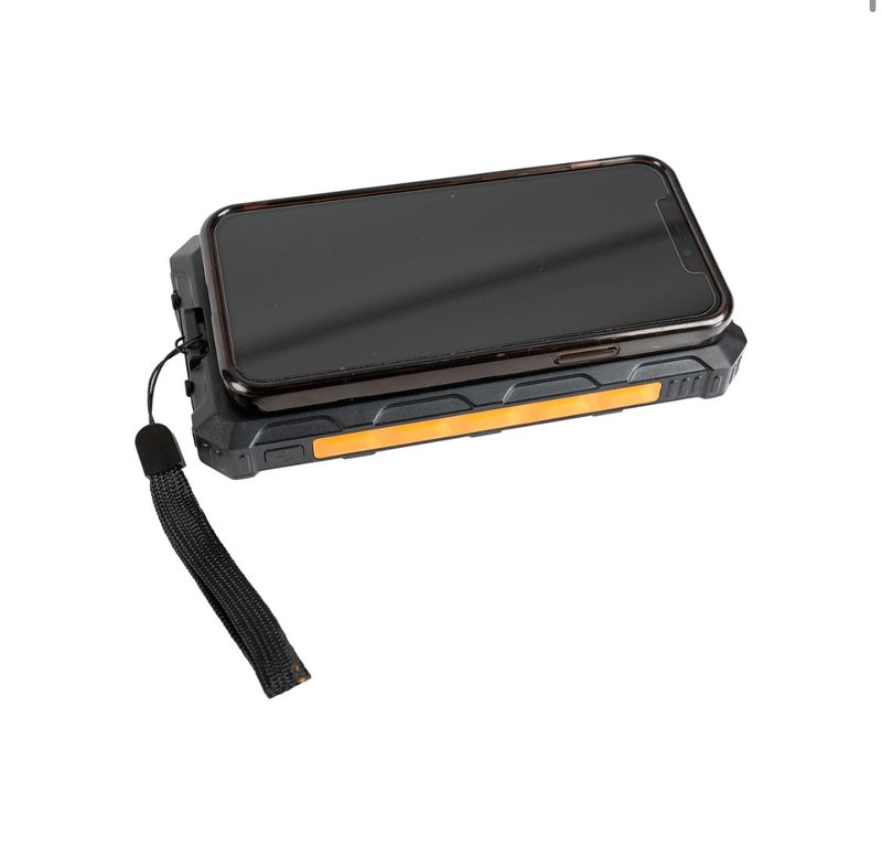 MM Ultimate Solar Power Bank &amp;Flashlight