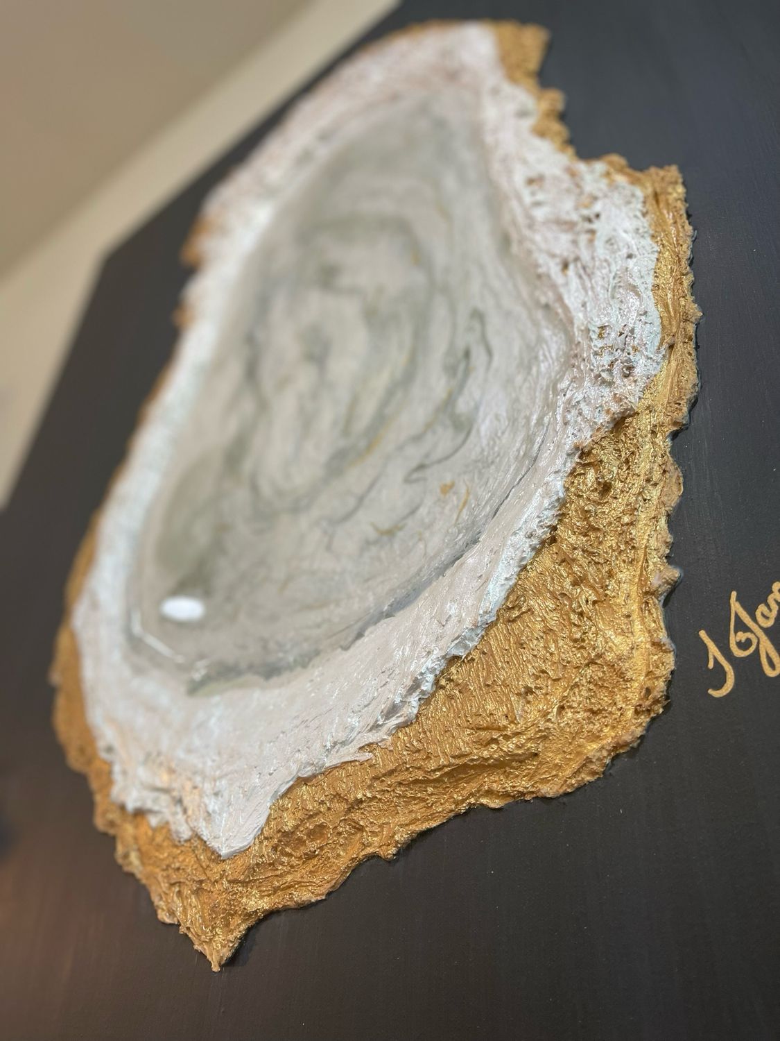 Tracey James Oyster Art