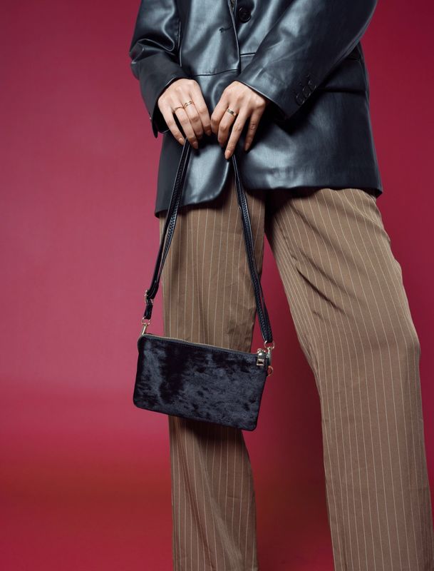 Jen &amp; Co Riley Velvet Gray