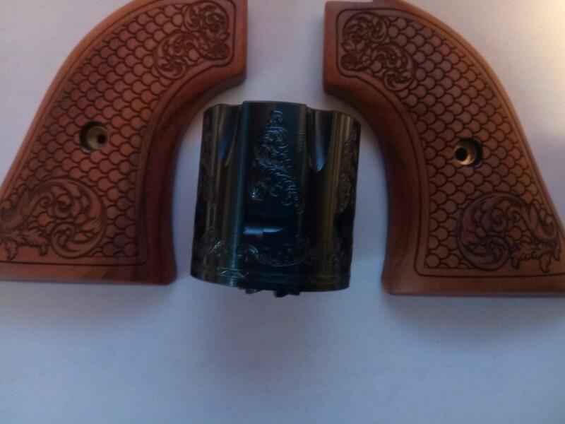 Heritage 22 Cylinder W/ SCROLL THEME + ALTAMONT SCROLL ROSEWOOD GRIPS NEW