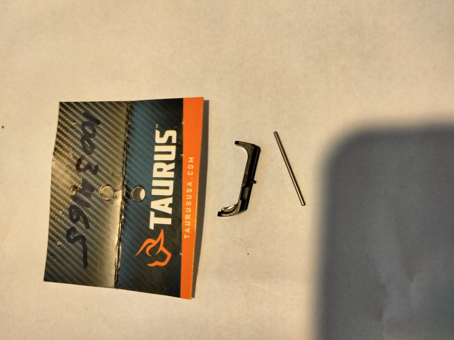 Taurus KIT MAG RELEASE AND SPRING (G3C 40S&amp;W) Steel NEW FACTORY ITEM