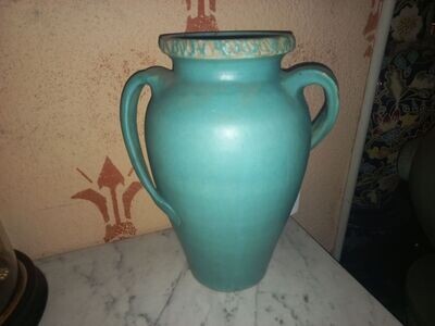 Vase amphore vert