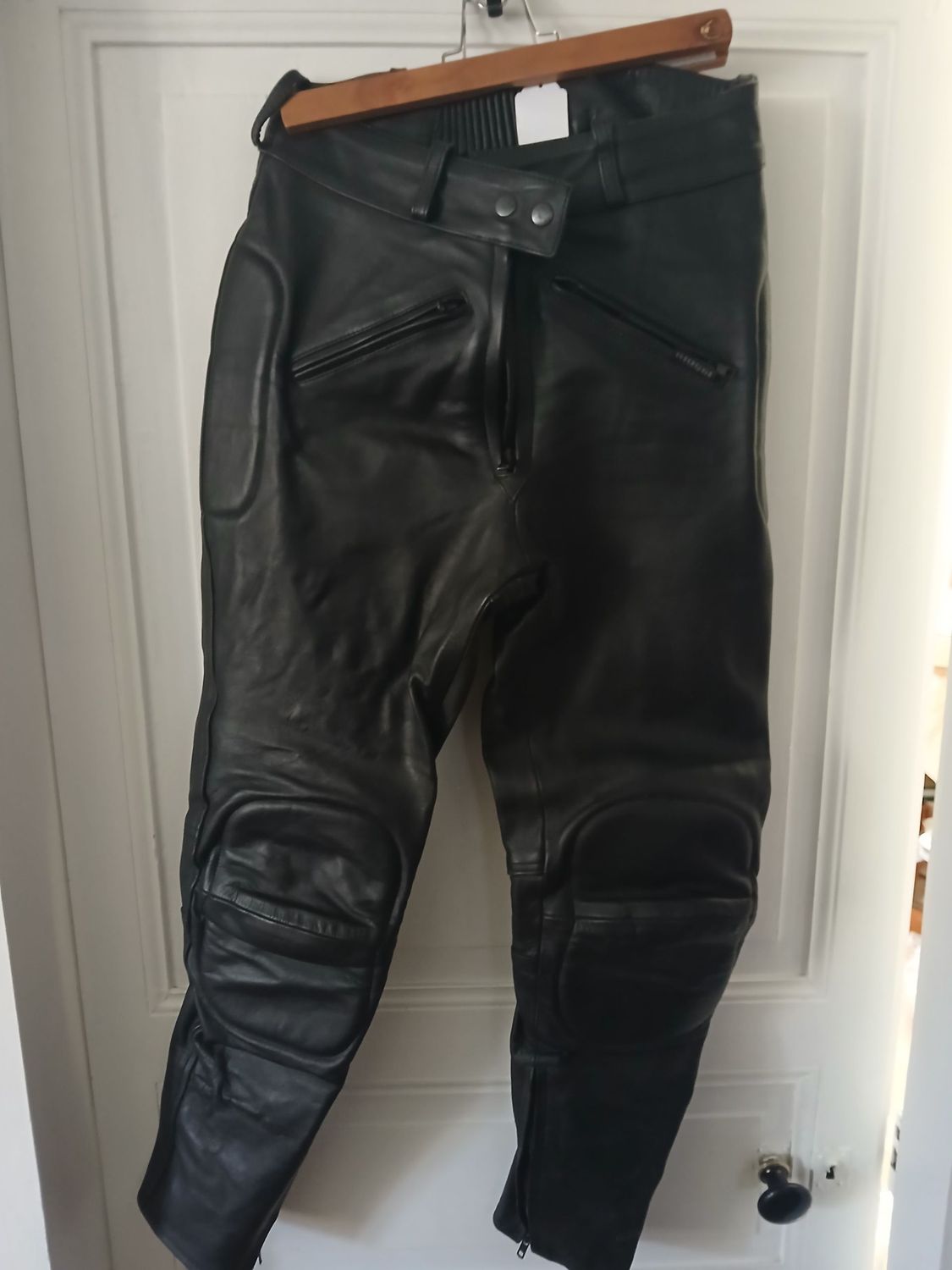 Pantalon de moto cuir noir
