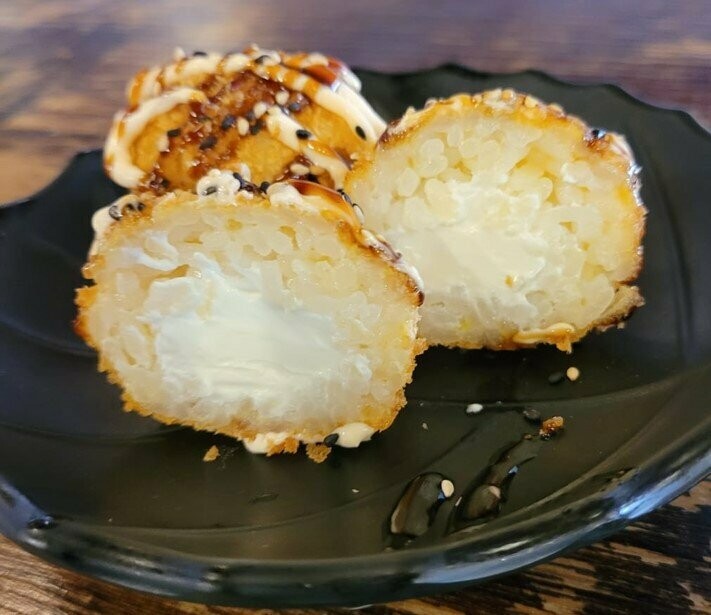 29A Niguirimeshi - 2u - Bolitas de arroz frito relleno de queso