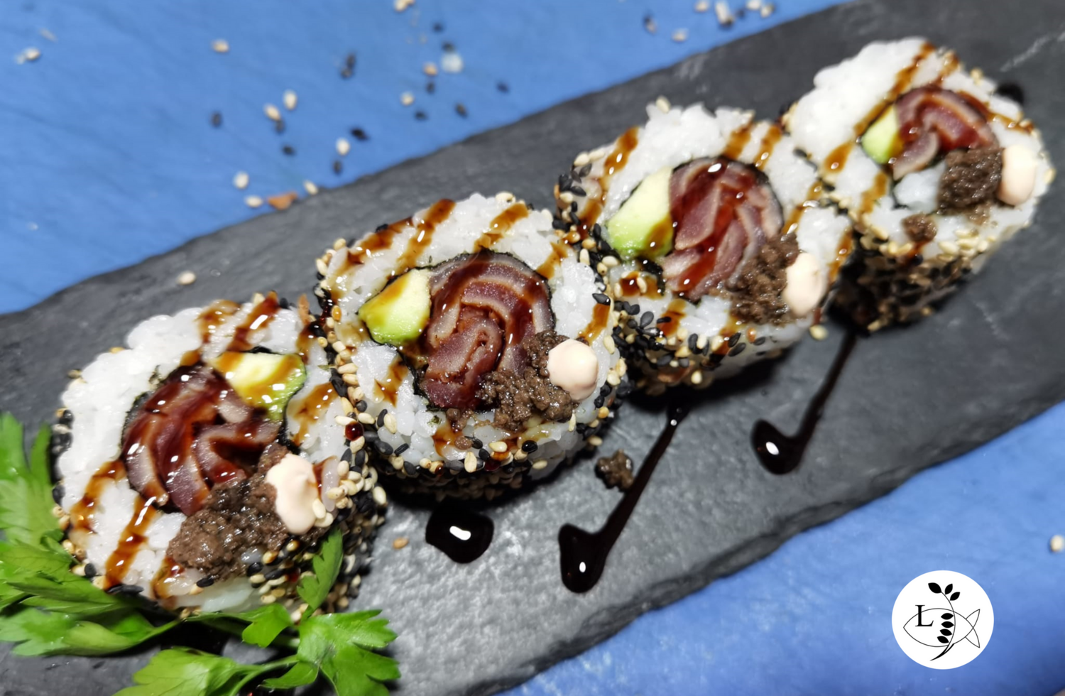 111 Uramaki Trufatún Flameado - 4p