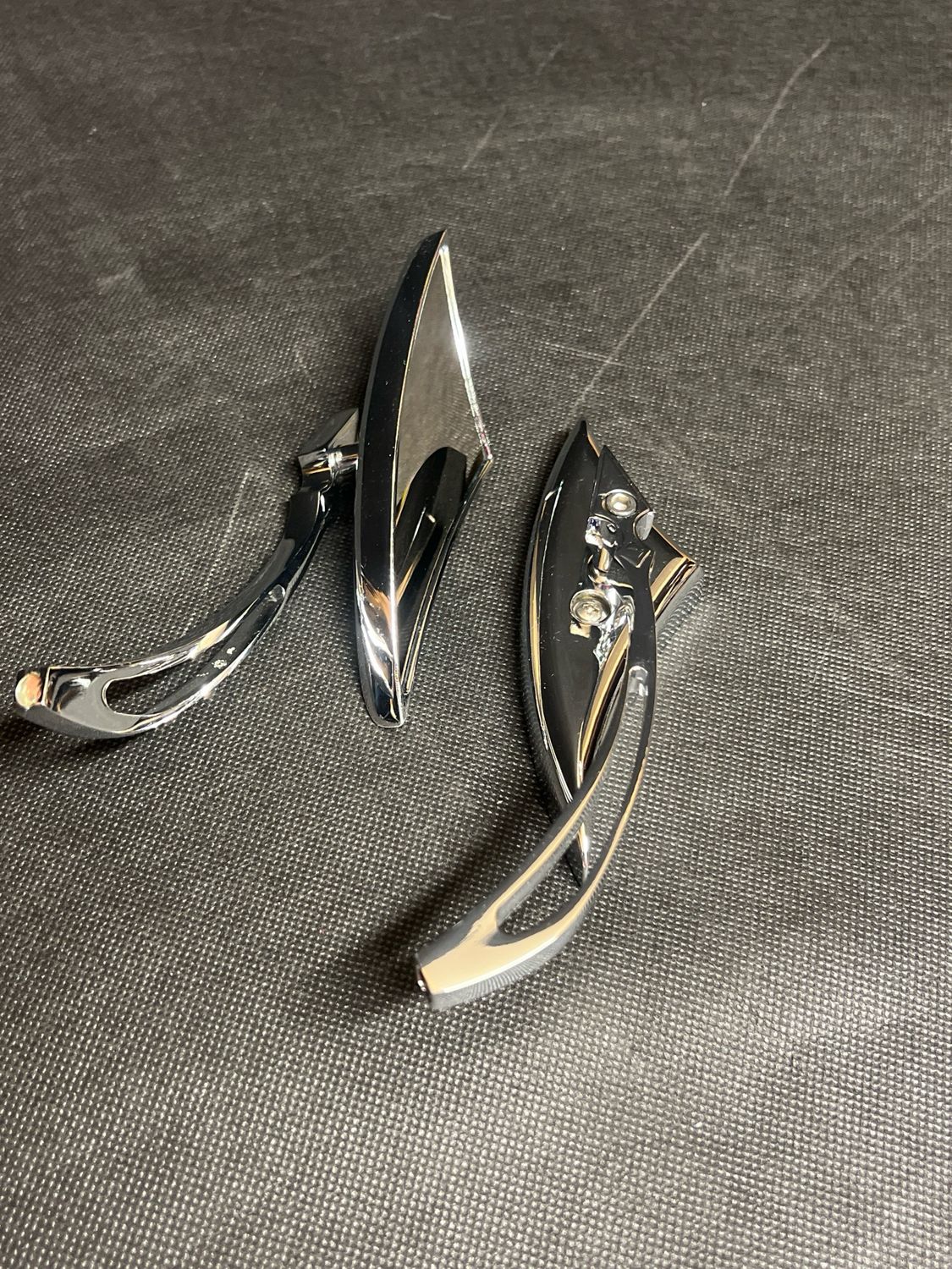 Chrome Blade Style Rearview Mirrors for Harley-Davidson