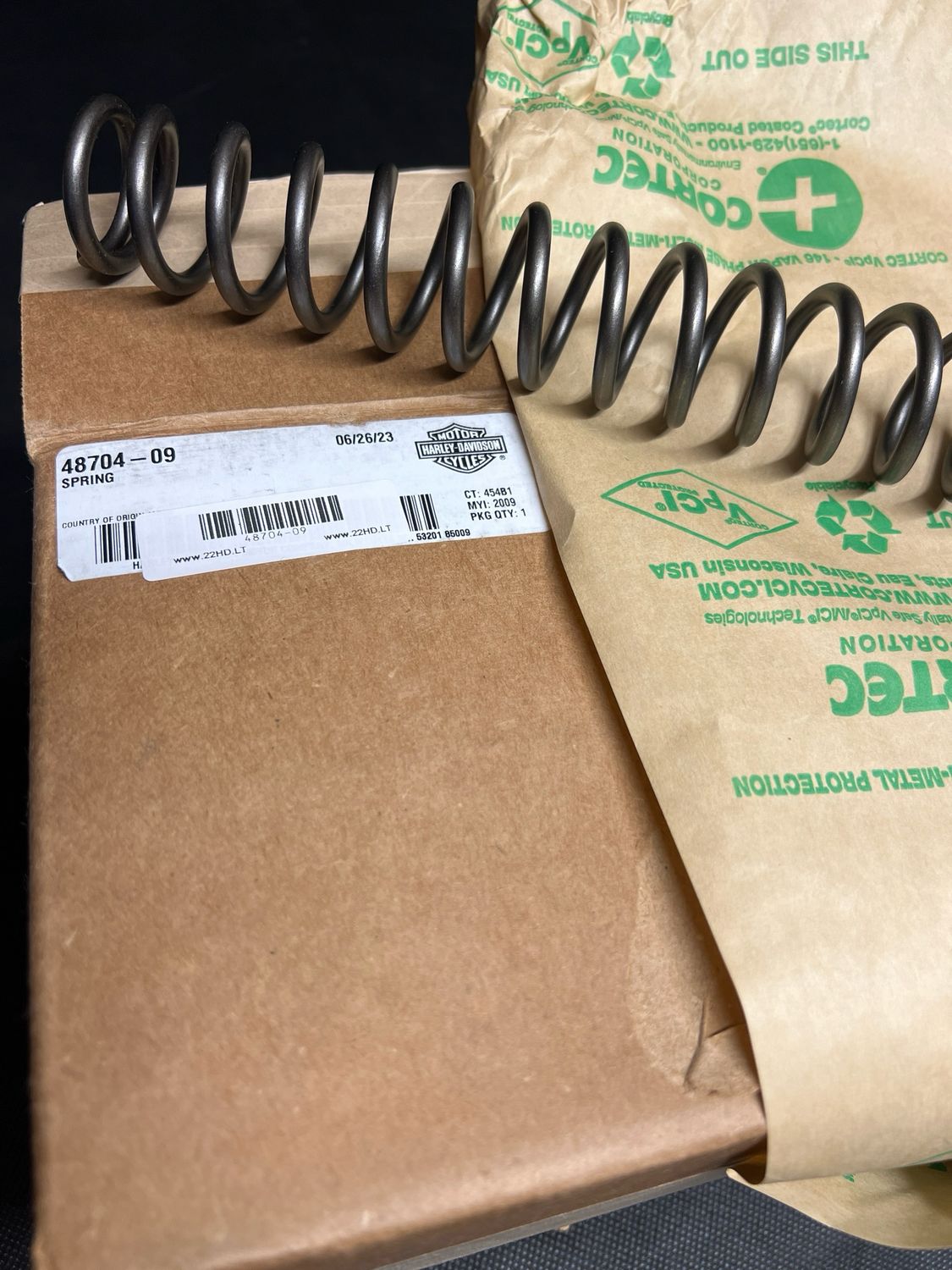 #OEM 48704-09 Harley-Davidson Front Fork Spring