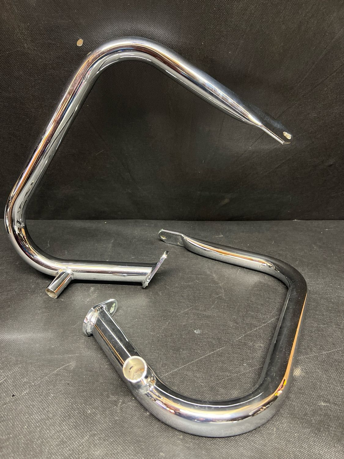 Fat sadlebag crash bars for harley touring